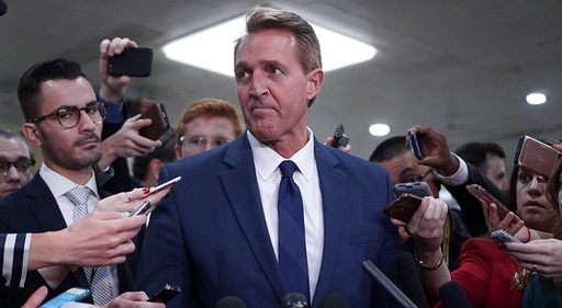 Biden îl nominalizează pe fostul senator republican Jeff Flake ambasador în Turcia