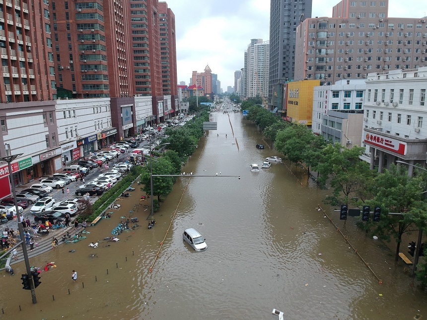 Inundaţii în China - Nou bilanţ de 33 de morţi şi 8 dipăruţi