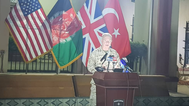 SUA îi ameninţă pe talibani cu o continuare a atacurilor aeriene în Afganistan după încheierea retragerii, dacă insurgenţii îşi continuă ofensiva lansată în mai