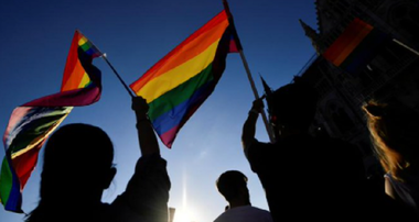 Viktor Orban primeşte unda verde a Comisiei Electorale Naţionale ungare asupra conţinutului întrebărilor pe care le pune în cadrul referendumului împotriva lesbienelor, gay-ilor, bisexualilor şi transsexualilor