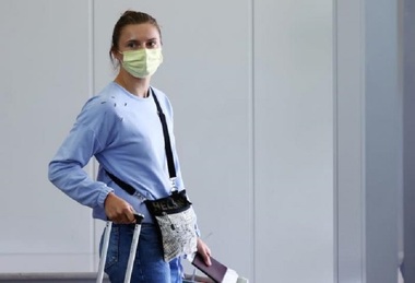 Atleta belarusă Krisţina Ţimanuskaia ia un avion către Viena