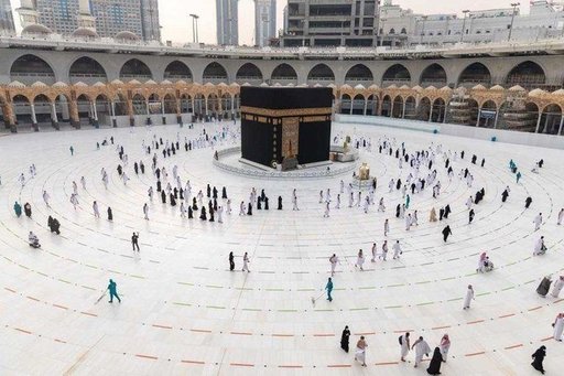 Arabia Saudită va redeschide frontierele pelerinilor vaccinaţi 