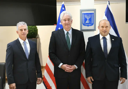 Directorul CIA William Burns discută cu premierul israelian Naftali Bennett, la Tel Aviv, despre Iran şi cu noul director al Mossadului David Barnea despre dosarul nuclear iranian
