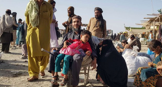Franţa anunţă că a suspendat de la începutul lui iulie expulzarea migranţilor afgani în Afganistan