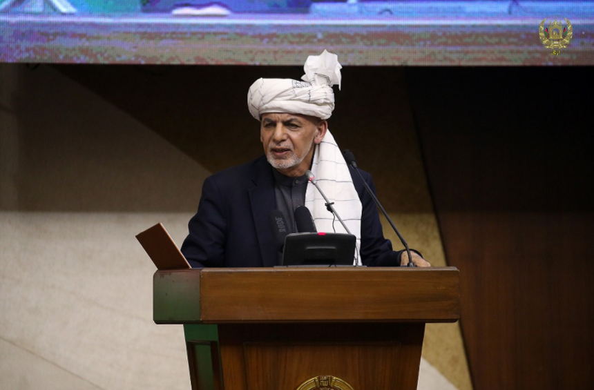 Preşedintele afgan cere remobilizarea forţelor armate şi anunţă consultări pentru găsirea unei soluţii rapide de "pace şi stabilitate"
