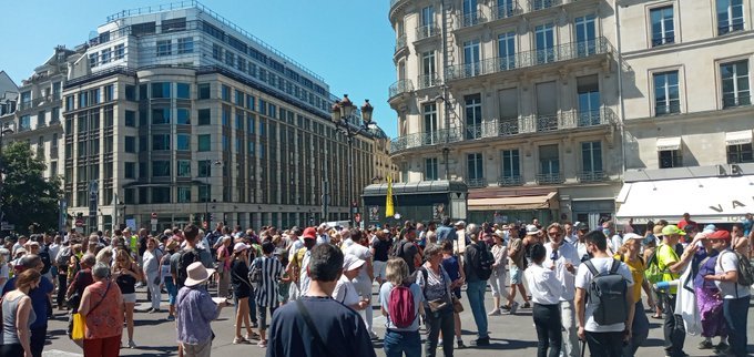 Franţa: Al cincilea weekend consecutiv de manifestaţii împotriva permisului de sănătate