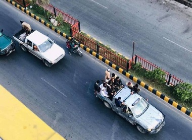 Afganistan: Şi Jalalabad a ajuns în mâinile talibanilor. Kabul a rămas singurul mare oraş controlat de guvern