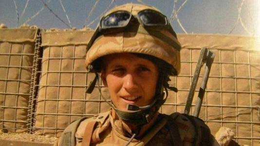 Afghanistan - Mama unui soldat britanic speră ca moartea fiului ei să nu fi fost în zadar