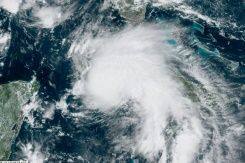 Uraganul Ida a ajuns pe coasta de sud a Cubei şi se apropie de Louisiana. Locuitorii, sfătuiţi să fie precauţi şi să-şi ia măsuri de siguranţă - VIDEO - 