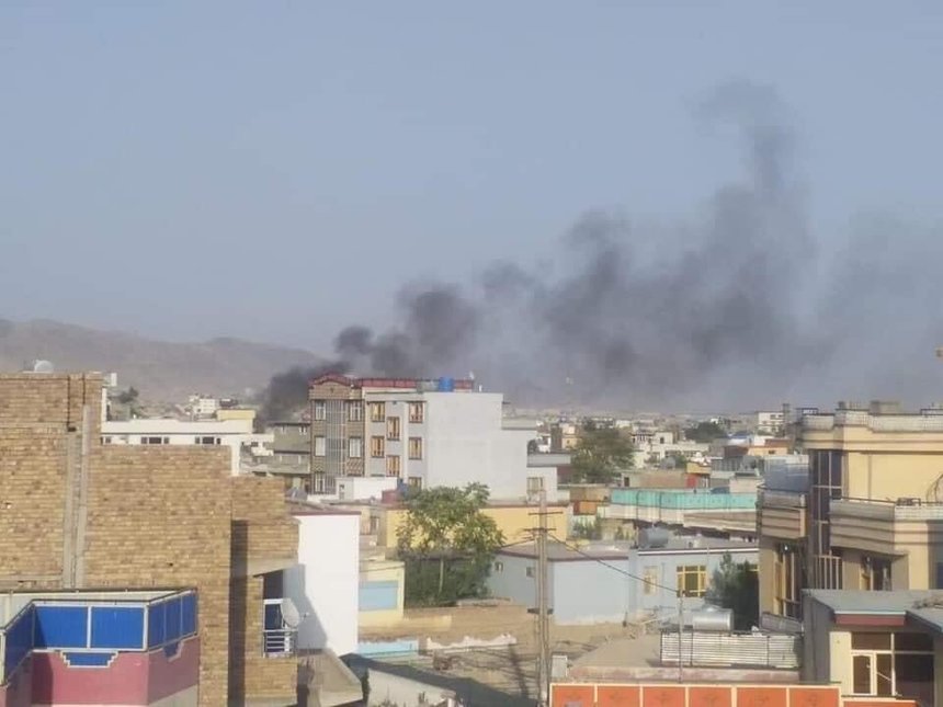 UPDATE - Explozie puternică în apropierea aeroportului din Kabul. O rachetă ar fi lovit o casă / Un copil a murit / Atac cu dronă al armatei americane asupra unei maşini / Precizările CENTCOM - VIDEO