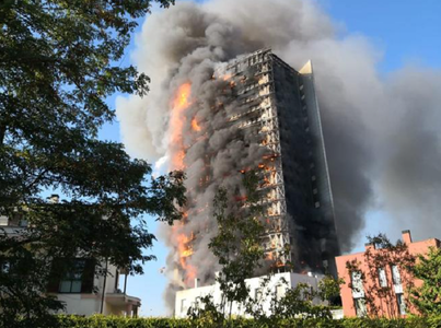 Un bloc de 20 de etaje din Milano, devastat de un incendiu