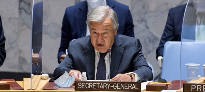 Secretarul general al ONU Antonio Guterres avertizează cu privire la o ”catastrofă umanitară” în Afganistan şi cere fonduri 