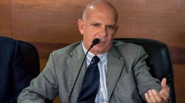 Un fost director al serviciilor militare venezuelene de spionaj din timpul lui Hugo Chavez, generalul Hugo Armando Carvajal, supranumit ”Puştiul”, căutat de SUA cu privire la trafic de droguri, arestat în Spania