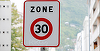 Oraşul francez Lyon reduce viteza în localitate la 30 km/h, începând din primăvara lui 2022, în vederea reducerii accidentelor rutiere şi zgomotului circulaţiei