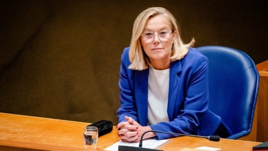Şefa diplomaţiei olandeze, Sigrid Kaag, demisionează după ce Parlamentul olandez o critică într-o moţiune privind evacuarea haotică din Afganistan
