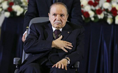 Fostul preşedinte algerian Abdelaziz Bouteflika a murit la 84 de ani