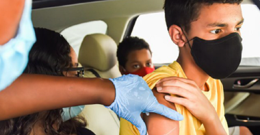 Vaccinul împotriva covid-19 Pfizer-BioNTech este sigur şi eficient la vaccinarea copiilor cu vârsta cuprinsă între cinci şi 12 ani, anunţă cele două laboratoare; Vaccinul produce anticorpi şi efecte secundare ca la categoria de vârstă 16-25 de ani