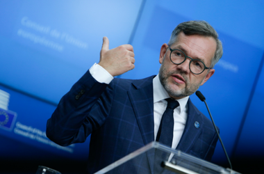 UE trage un semnal de alarmă privind suveranitatea europeană în criza submarinelor