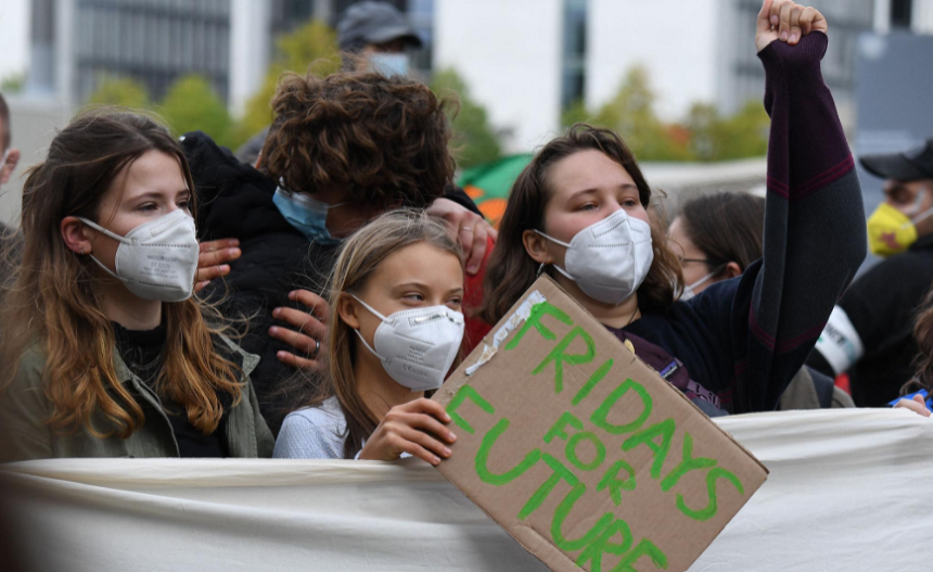 ”Partidele politice nu fac suficient” în lupta împotriva modificărilor climatice, acuză Greta Thunberg la Berlin