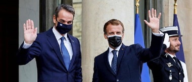 Macron semnează cu Mitsotakis un contract militar prin care Franţa vinde Greciei trei fregate de tip Belharra, în cadrul unui ”parteneriat strategic”