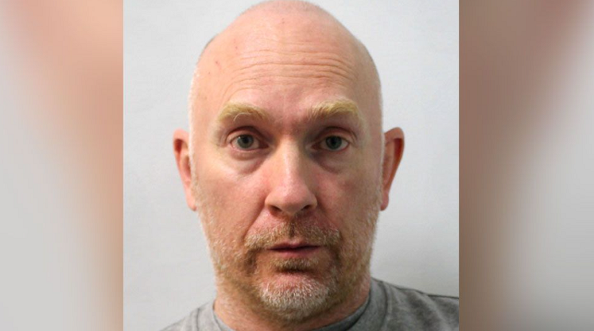 Un poliţist britanic, Wayne Couzens, condamnat la închisoare pe viaţă ("whole life order") cu privire la răpirea, violarea şi uciderea londonezei Sarah Everard, un dosar care a emoţionat profund Regatul Unit