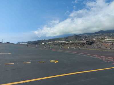 Aeroportul La Palma, închis în această săptămână din cauza cenuşii degajate de Cumbre Vieja, a fost redeschis