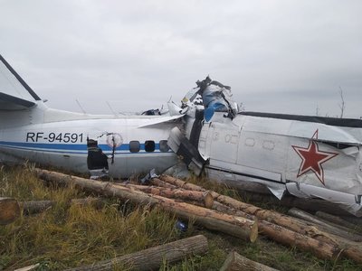 Rusia: 16 oameni au murit după ce un avion s-a prăbuşit la Menzelinsk - VIDEO