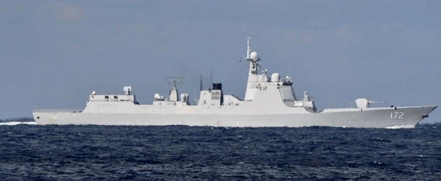 Un grup de 10 nave militare din China şi Rusia au navigat prin strâmtoarea Japoniei