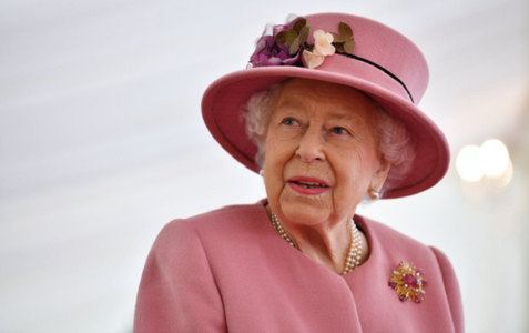 Regina Elizabeth II a anulat, la sfatul medicilor, o vizită în Irlanda de Nord