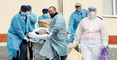 ”Record” de 23.785 de îmbolnăviri şi 614 morţi din cauza covid-19 în Ucraina, a doua zi consecutiv; Kievul se pregăteşte să reintroducă restricţii stricte