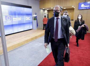 Cancelarul Austriei ameninţă cu restricţii de lockdown pentru persoanele nevaccinate