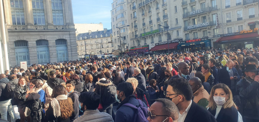 UPDATE-Traficul feroviar oprit în Gara de Nord din Paris, evacuată în urma unei alerte cu bombă