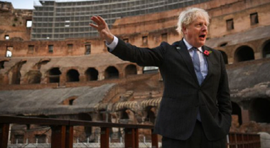 Johnson se declară pregătit să activeze pentru prima oară instrumentul de soluţionarea conflictelor prevăzut de acordurile post-Brexit în conflictul cu Parisul pe tema licenţelor de pescuit, ”un pipi de pisică” în comparaţie cu dezastrul modificărilor climatice