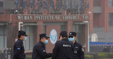 Beijingul respinge drept ”politică şi falsă” o anchetă a spionajului american privind originea covid-19 şi îndeamnă SUA ”să înceteze să atace şi să murdărească China”