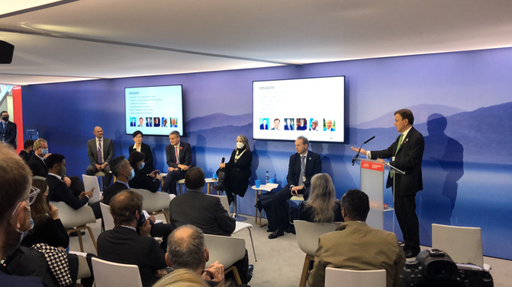 Cel puţin 19 ţări, inclusiv SUA, se angajează la COP26 să nu mai finanţeze proiecte privind energii fosile, inclusiv gaze naturale şi petrol, în premieră, în străinătate