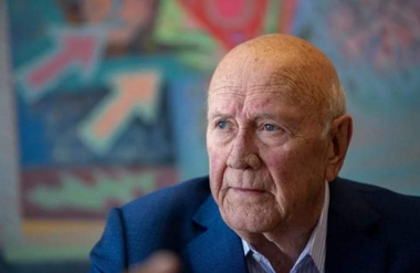 Ultimul preşedinte alb sud-african, Frederik de Klerk, laureat al Premiului Nobel pentru Pace, moare la vârsta de 85 de ani