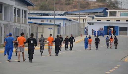 Violenţe soldate cu 58 de decese la o închisoare din Ecuador