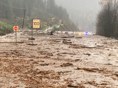 Evacuări în vestul Canadei, în urma unor ploi puternice
