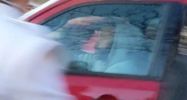 Bărbatul care a ucis cinci oameni şi a rănt alţi 48, inclusiv 18 minori, la o paradă de Crăciun la Waukesha, Darrell Brooks Jr, inculpat de cinci omoruri; el a fost implicat într-o dispută casnică înaintea faptelor