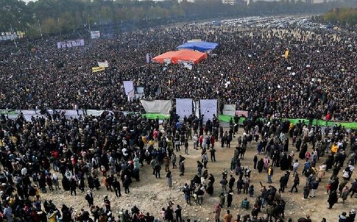 Poliţia antirevoltă, desfăşurată la Ispahan, în urma unei zile de violenţe la manifestaţii împotriva secării râului Zayandeh-Rud