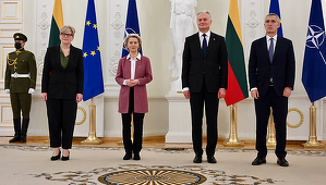 UE şi NATO vor să-şi consolideze cooperarea împotriva unor ameninţări ”hibride”, anunţă von der Leyen şi Stoltenberg în Lituania; Gitanas Nauseda ameninţă cu consultări în baza Articolului 4 al Tratatului fondator al Alianţei privind securitatea şi indepe