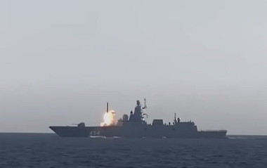 Rusia anunţă un nou tir de testare cu succes a unei rachete hipersonice de croazieră de tip Zircon