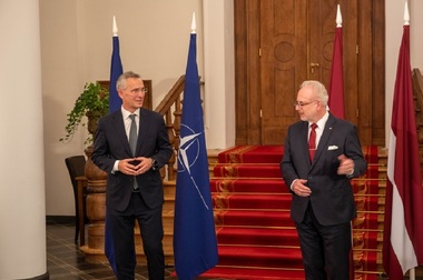 Letonia cere o prezenţă militară americană permanentă în ţară, pentru a o proteja de Rusia
