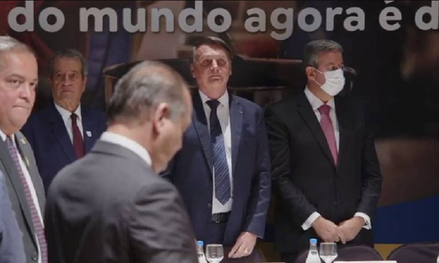 Bolsonaro se înscrie în Partidul Liberal pentru a putea candida în alegerile prezidenţiale din octombrie 2022