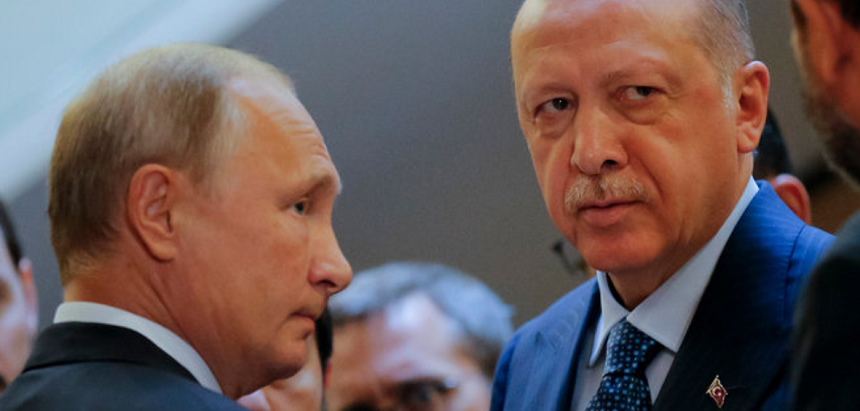 Preşedintele rus Vladimir Putin a criticat într-o discuţie la telefon cu omologul său turc Recep Tayyip Erdogan, folosirea de către armata ucraineană a unor drone militare furnizate de către Ankara