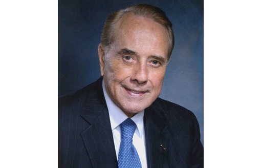 Bob Dole, erou în Al Doilea Război Mondial şi fost candidat republican la preşedinţia SUA, a murit