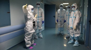 Rusia înregistrează primele cazuri de contaminare cu varianta omicron a SARS-CoV-2, călători întorşi din Africa de Sud