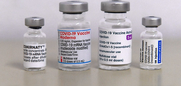Vaccinul Johnson & Johnson poate fi folosit ca doză ”booster” împotriva covid-19, la două luni după vaccinarea cu Janssen, anunţă EMA; riscul trombozei şi trombocitopeniei, necunoscut