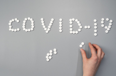 Agenţia Europeană a Medicamentului aprobă două tratamente împotriva covid-19, tratamentul cu anticorpi monoclonali al GlaxoSmithKline şi un medicament imunosupresor, Kineret, în tratarea unor afecţiuni inflamatorii
