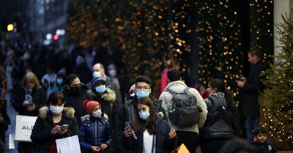 Lumea se pregăteşte de un al doilea Crăciun pe timp de pandemie